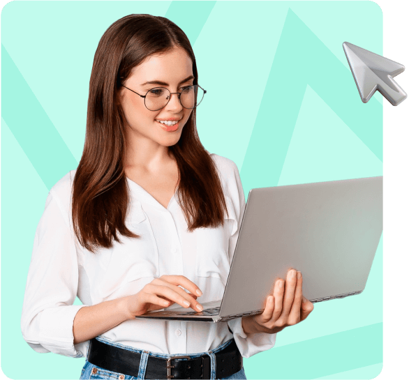 Девушка с ноутбуком