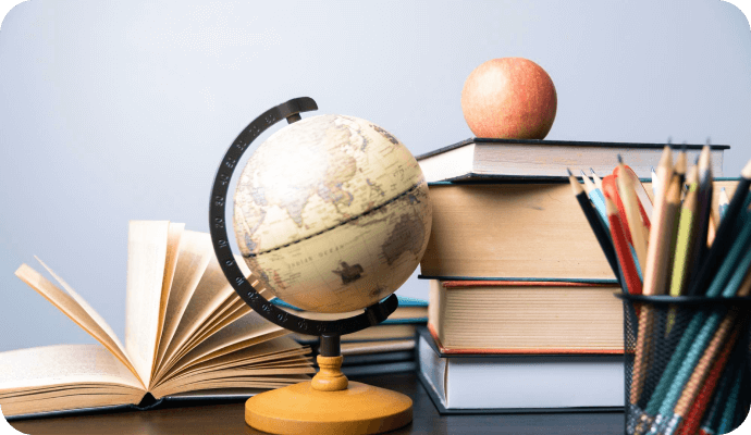 три девушки